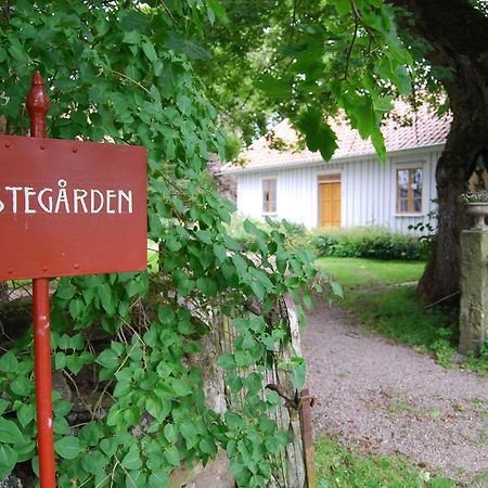 Naestegarden Bed & Breakfast Satuna Bagian luar foto